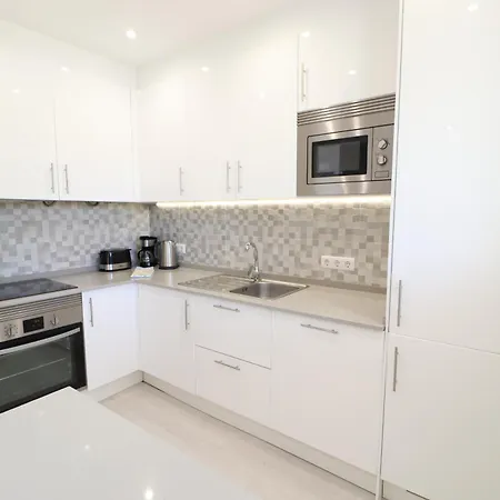 Oasis With 2 Bedrooms And Swimming Pool In Vilamoura