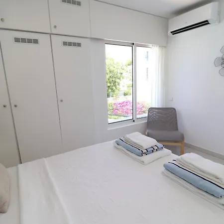 Oasis With 2 Bedrooms And Swimming Pool In Vilamoura